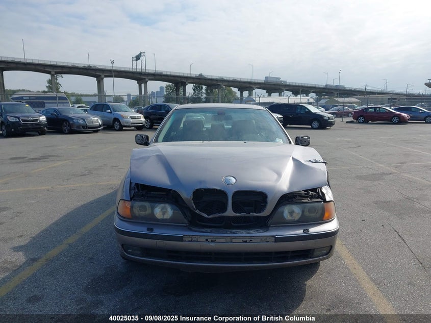 2000 BMW 528I VIN: WBADM6345YGV02218 Lot: 40025035