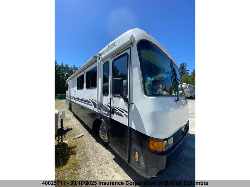 4SLB6BM27T1105969 1996 Beaver Monterey auction photo 1