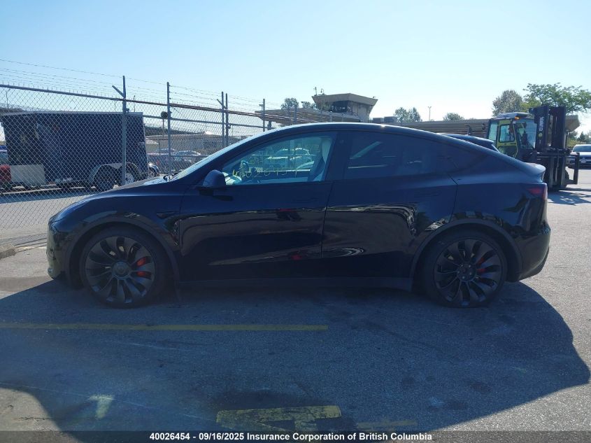2022 Tesla Model Y VIN: 7SAYGDEF5NF448197 Lot: 40026454
