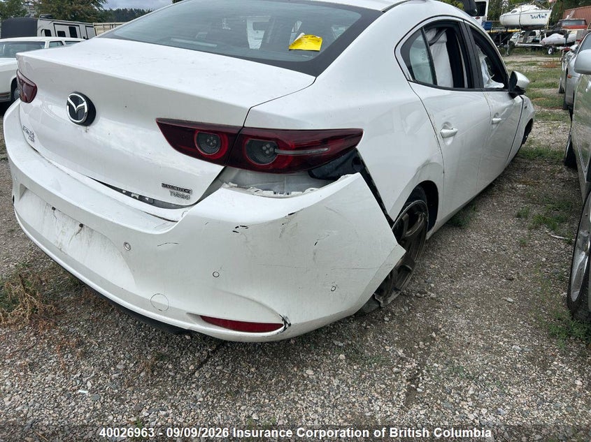 Vin: jm1bpbay1m1309982, lot: 30031152, mazda 3 20214