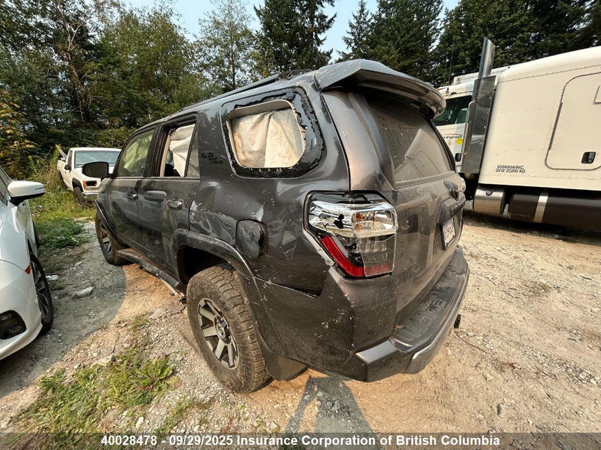 JTERU5JR1N6085775 2022 TOYOTA 4RUNNER photo no. 3