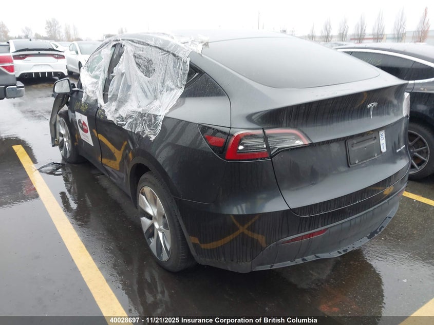 7SAYGDEE2RF047400 2024 TESLA MODEL Y photo no. 3