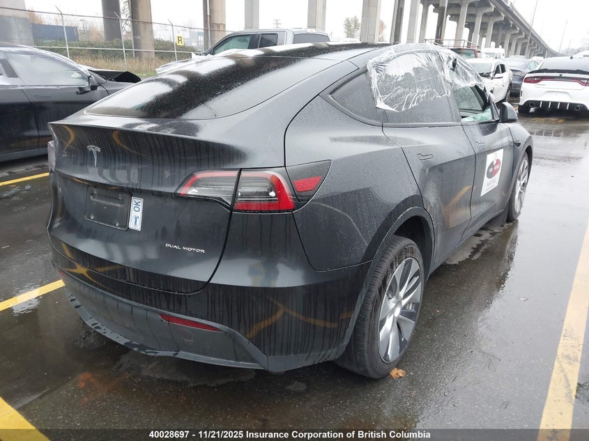 7SAYGDEE2RF047400 2024 TESLA MODEL Y photo no. 4