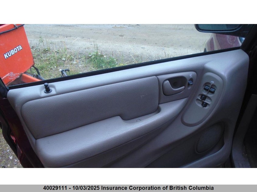 1B4GP45R22B513943 2002 DODGE CARAVAN photo no. 13