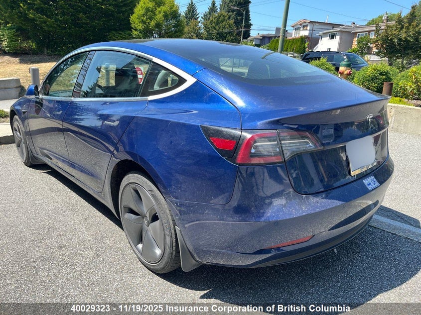 5YJ3E1EA1JF075749 2018 TESLA MODEL 3 photo no. 10