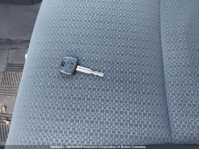 2004 Toyota Corolla Matrix Xr VIN: 2T1KR32EX4C823779 Lot: 40026431