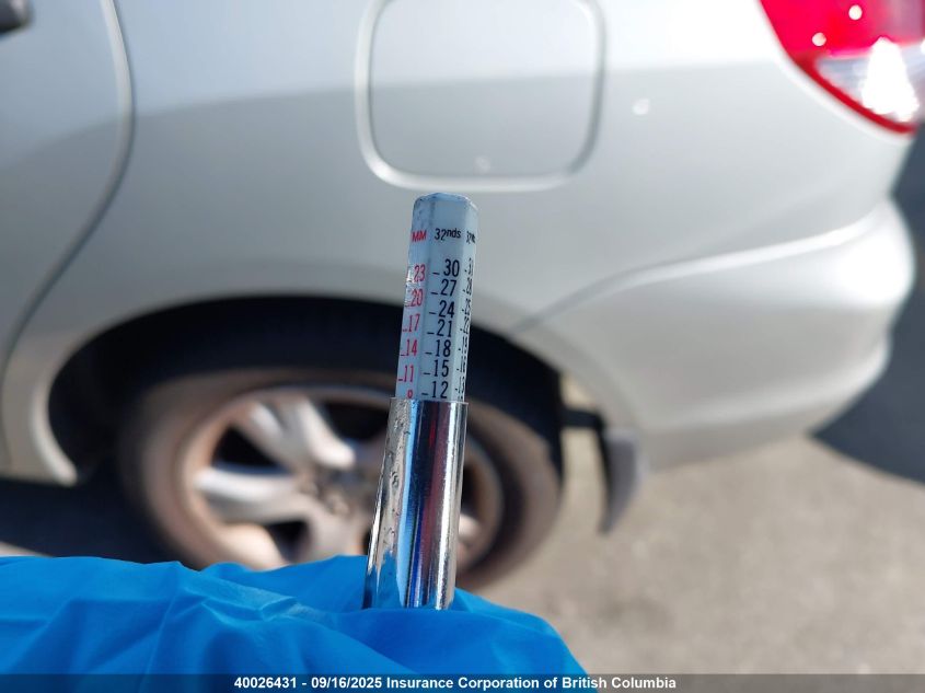 2004 Toyota Corolla Matrix Xr VIN: 2T1KR32EX4C823779 Lot: 40026431