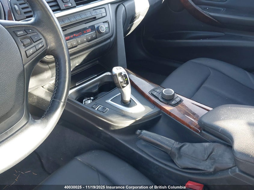 WBA3B3C52DF537033 2013 BMW 3ER photo no. 19