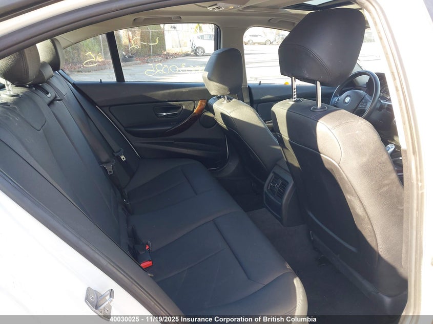 WBA3B3C52DF537033 2013 BMW 3ER photo no. 8