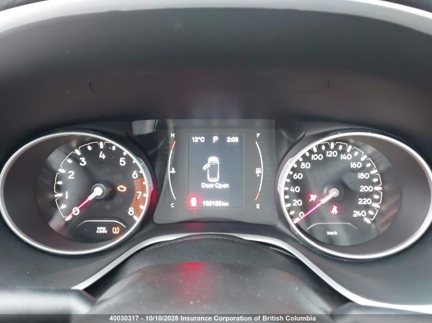 2018 Jeep Compass Sport VIN: 3C4NJCABXJT318992 Lot: 40030317