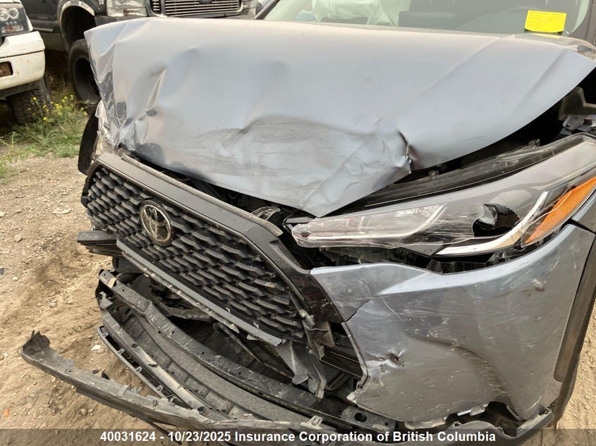 7MUBAABG2NV027698 2022 TOYOTA COROLLA CROSS photo no. 14