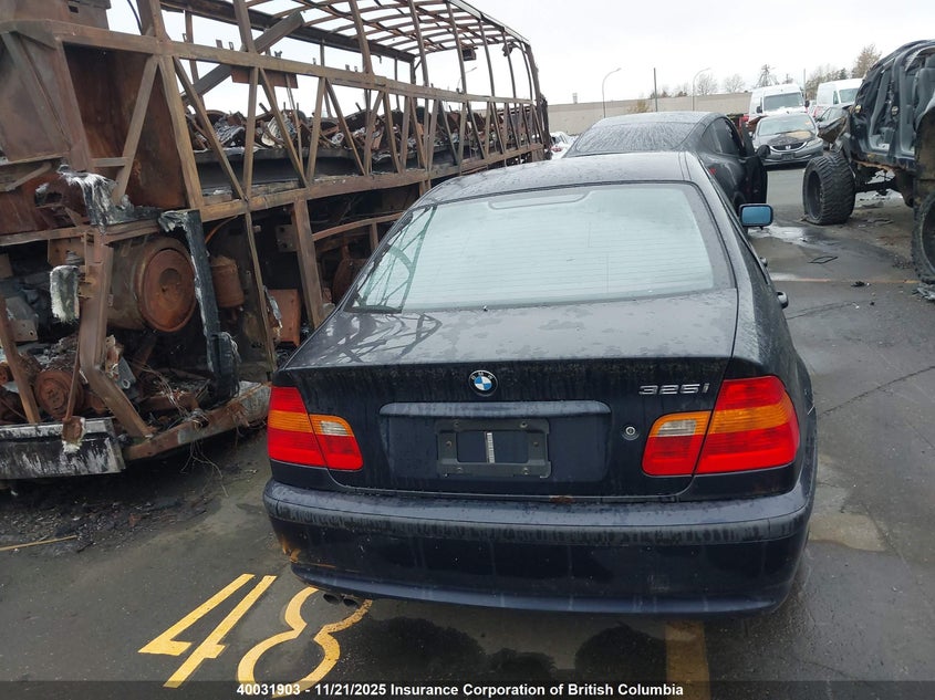 WBAEV33434KR35107 2004 BMW 3ER photo no. 16