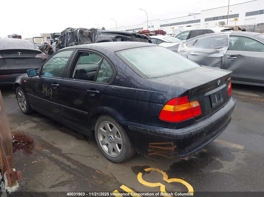 WBAEV33434KR35107 2004 BMW 3ER photo no. 3