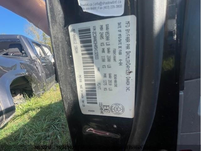 2C3AA63H05H132933 2005 CHRYSLER 300C photo no. 5