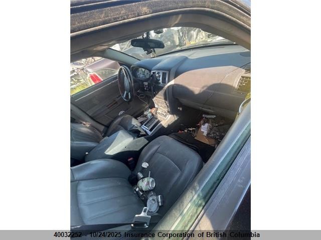 2C3AA63H05H132933 2005 CHRYSLER 300C photo no. 7