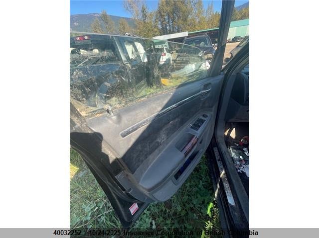 2C3AA63H05H132933 2005 CHRYSLER 300C photo no. 9