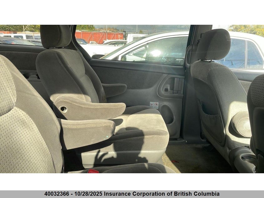 5TDZK23C37S003677 2007 TOYOTA SIENNA photo no. 9