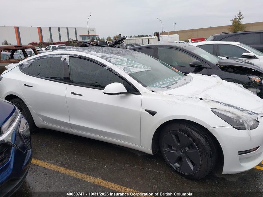 5YJ3E1EA5NF351453 2022 TESLA MODEL 3 photo no. 12