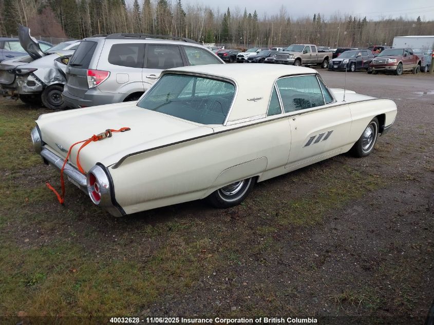 3Y83Z136613 1963 FORD THUNDERBIRD photo no. 4