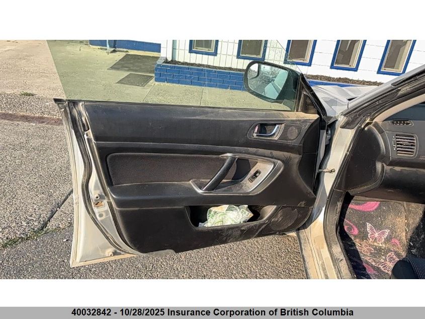 BP9004092 2004 SUBARU OUTBACK photo no. 9