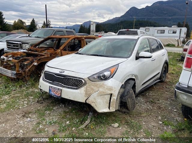 KNDCE3LC4K5283272 2019 KIA NIRO photo no. 2