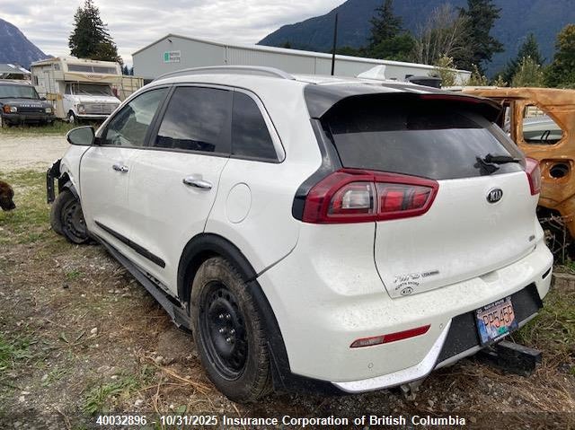 KNDCE3LC4K5283272 2019 KIA NIRO photo no. 3