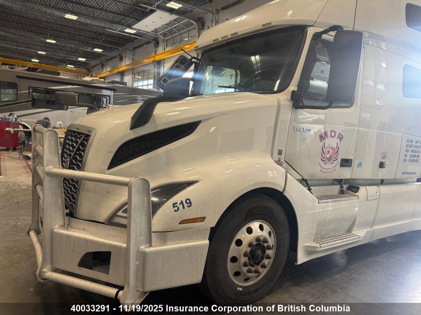 4V4NC9EH6NN304142 2022 VOLVO  photo no. 23