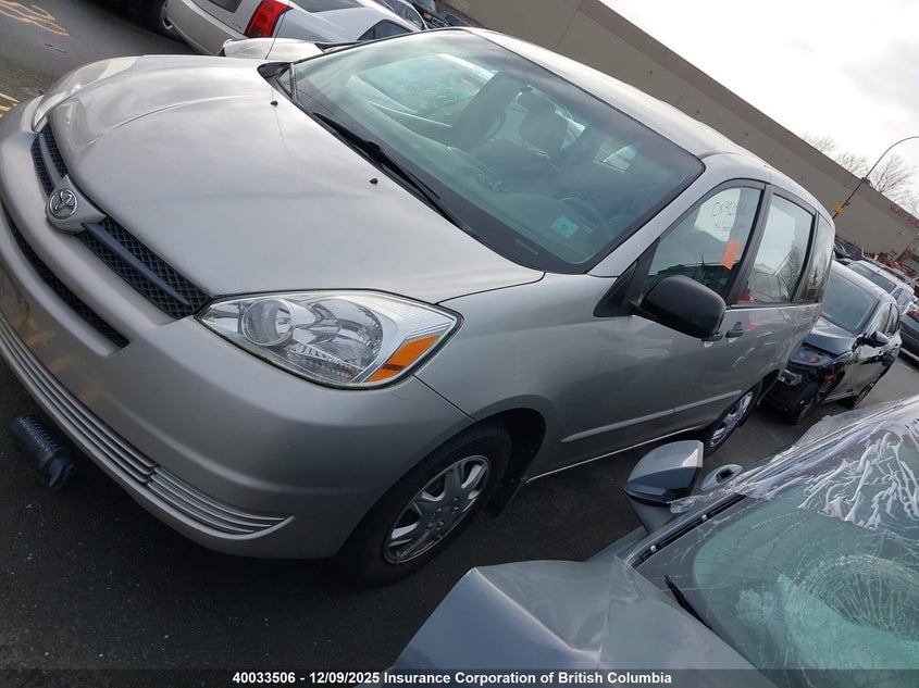 5TDZA29C04S054673 2004 TOYOTA SIENNA photo no. 2
