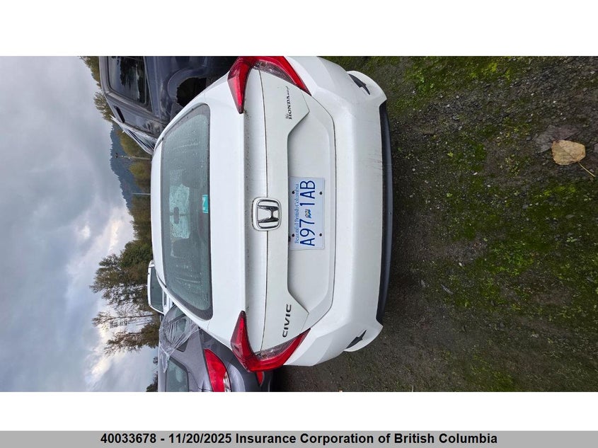 2HGFC2E57JH000125 2018 HONDA CIVIC photo no. 3
