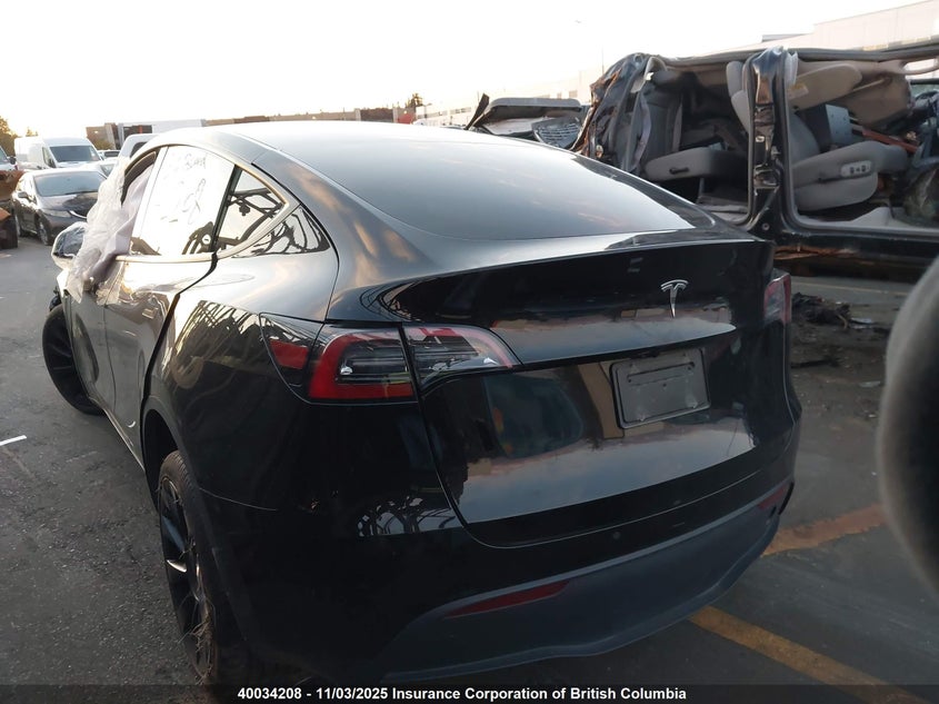 7SAYGDEDXRF992666 2024 TESLA MODEL Y photo no. 3