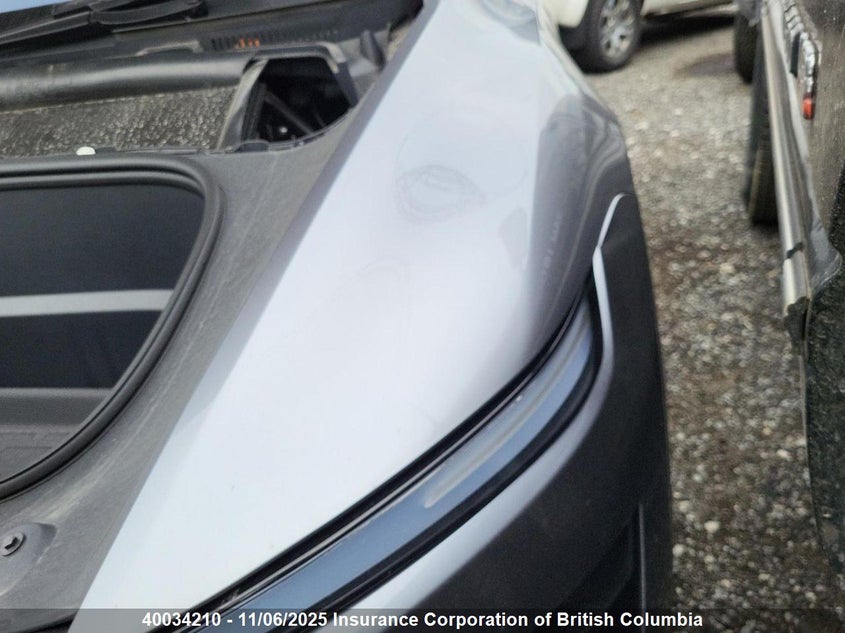 2026 Tesla Model Y VIN: 7SAYGDEE7TF322850 Lot: 40034210