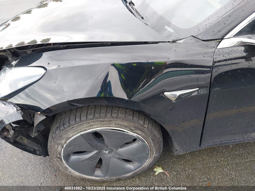 2019 Tesla Model 3 VIN: 5YJ3E1EA3KF399769 Lot: 40031892