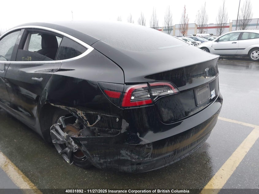 5YJ3E1EA3KF399769 2019 TESLA MODEL 3 photo no. 3