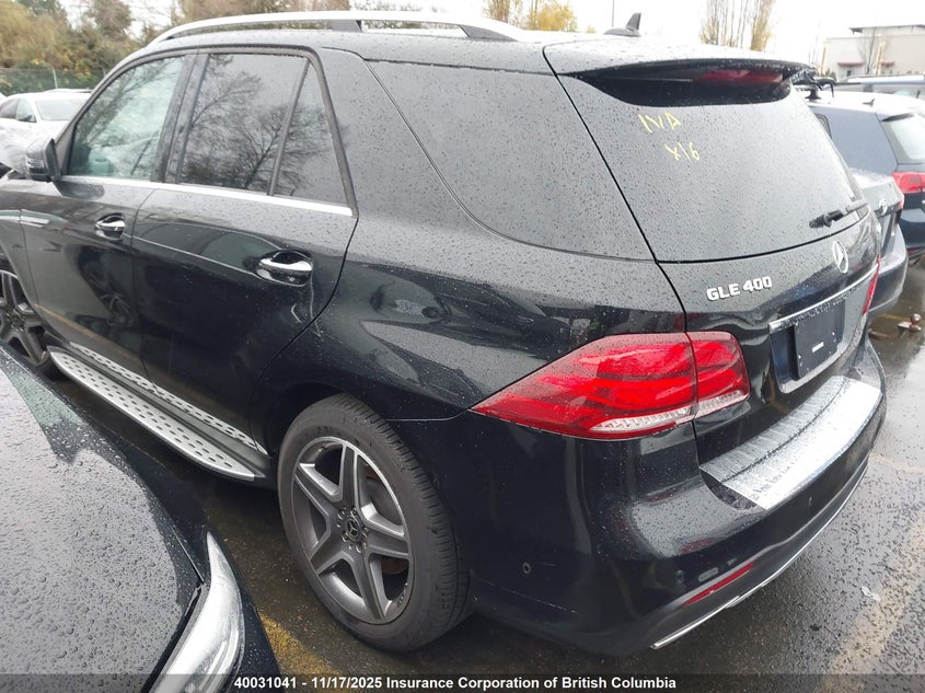 4JGDA5GB5JB110529 2018 MERCEDES-BENZ GLE photo no. 3