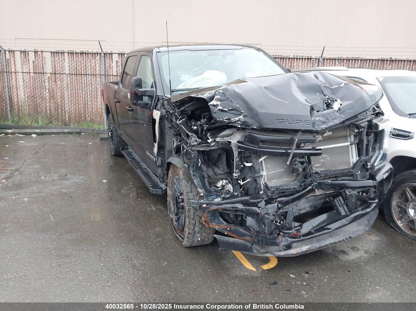 1FT8W3BT2NEF69579 2022 FORD F350 photo no. 2