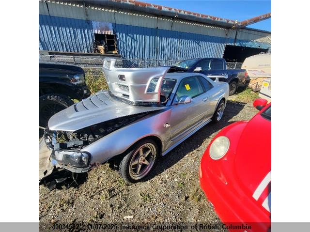 ER34200765 2000 NISSAN SKYLINE photo no. 2