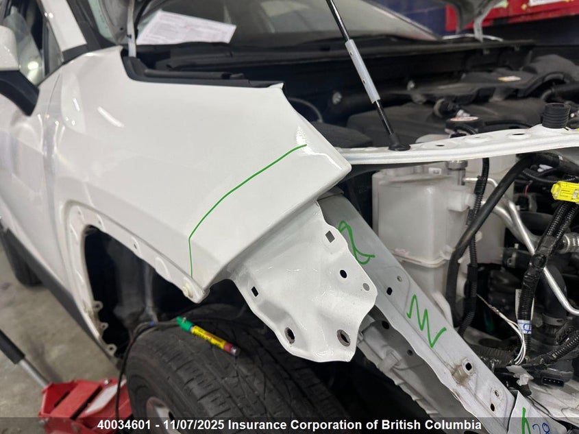 2024 Toyota Rav4 VIN: 2T3RWRFV5RW186768 Lot: 40034601