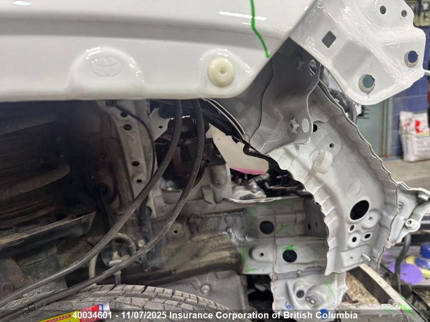 2024 Toyota Rav4 VIN: 2T3RWRFV5RW186768 Lot: 40034601