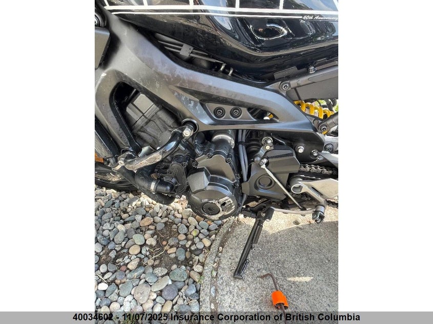 2016 Yamaha Xsr900 60Th Anniversary VIN: JYARN47N8GA000006 Lot: 40034602