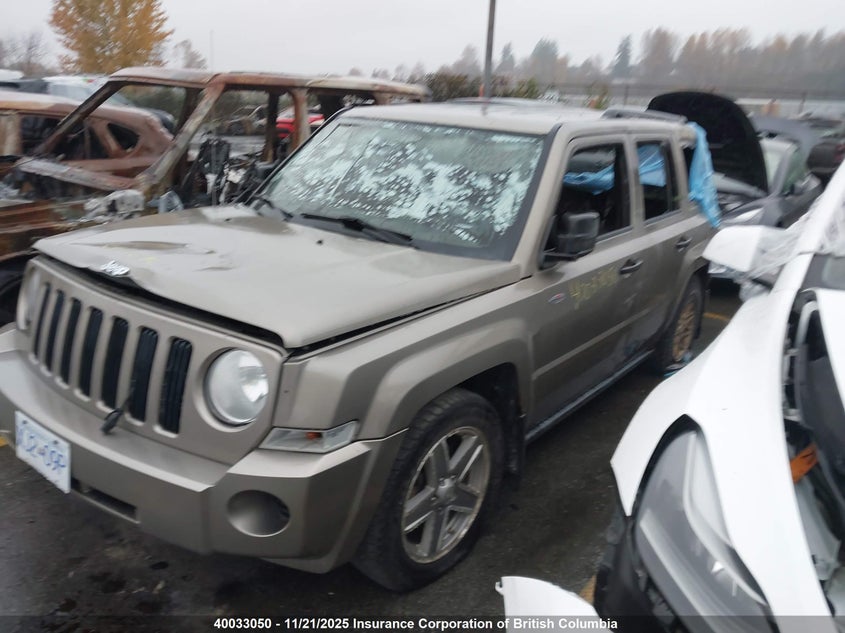 1J8FF28W68D654074 2008 JEEP LIBERTY (PATRIOT) photo no. 2