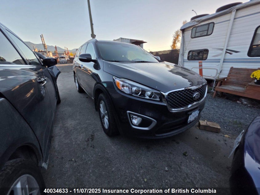 5XYPGDA32JG378195 2018 Kia Sorento Lx/L auction photo 1