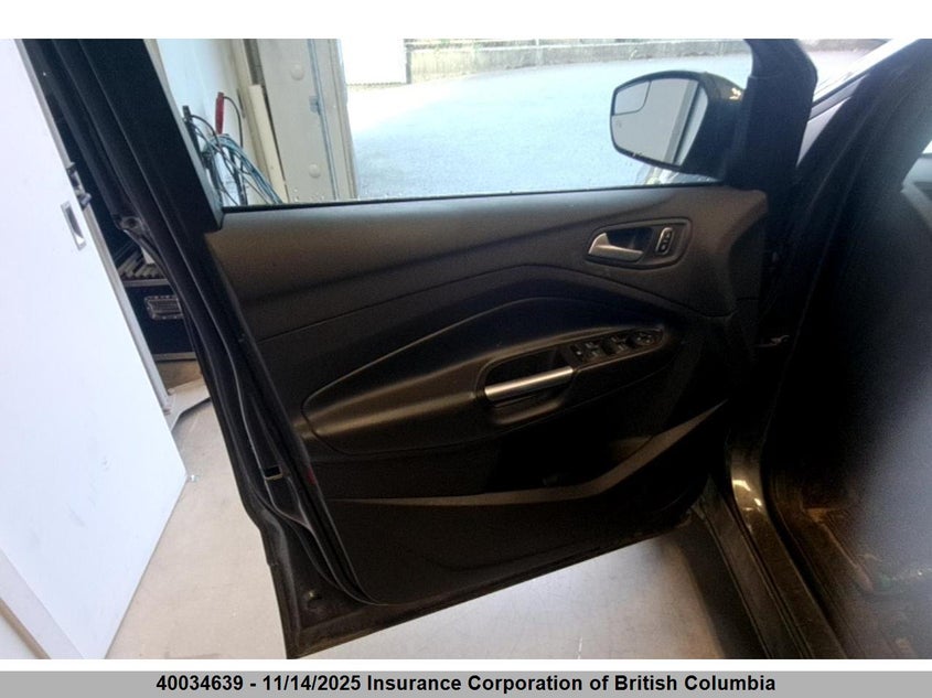 2019 Ford Escape Se VIN: 1FMCU9GD1KUB68283 Lot: 40034639