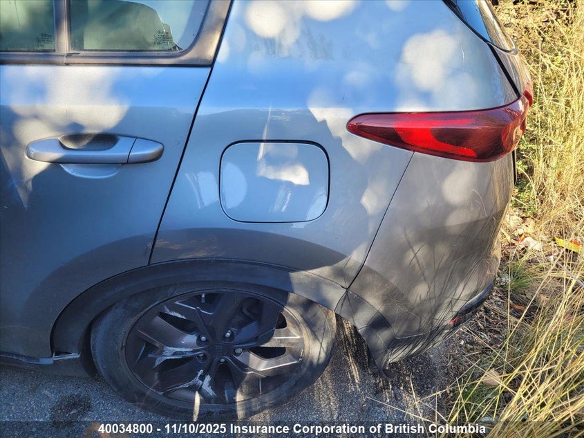 KNDPMCAC5N7961477 2022 KIA SPORTAGE photo no. 3