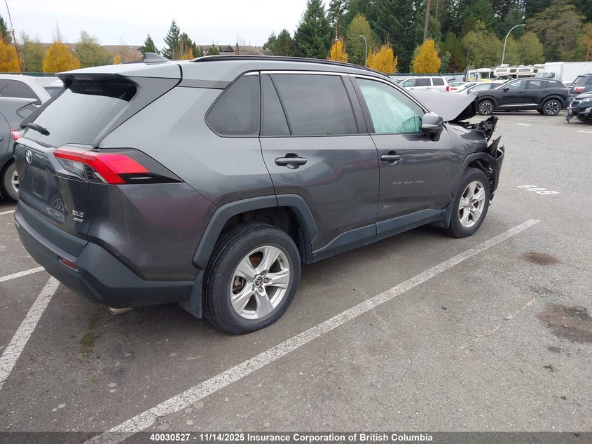 2T3R1RFV7MC171696 2021 TOYOTA RAV 4 photo no. 4