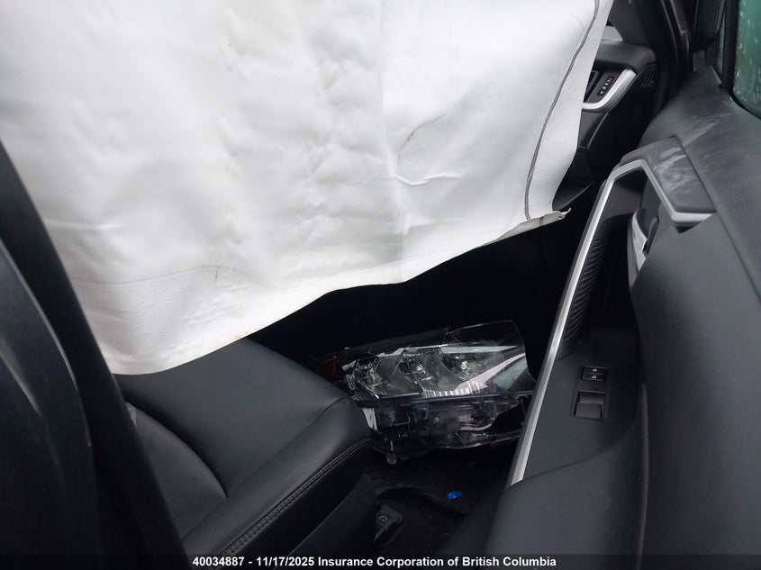 2021 Toyota Rav4 VIN: 2T3R1RFV2MC209870 Lot: 40034887