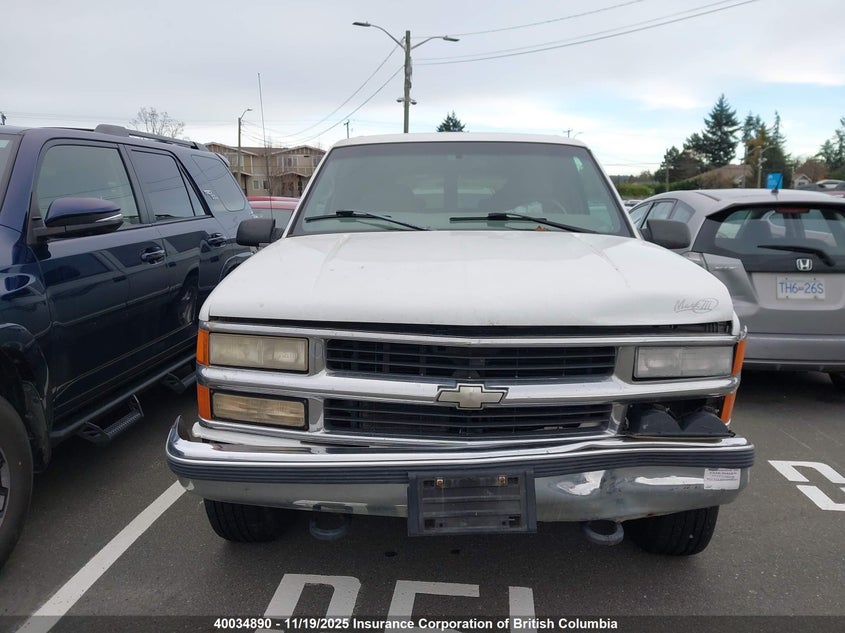 1GBFK16R3WJ365425 1998 CHEVROLET SUBURBAN photo no. 12
