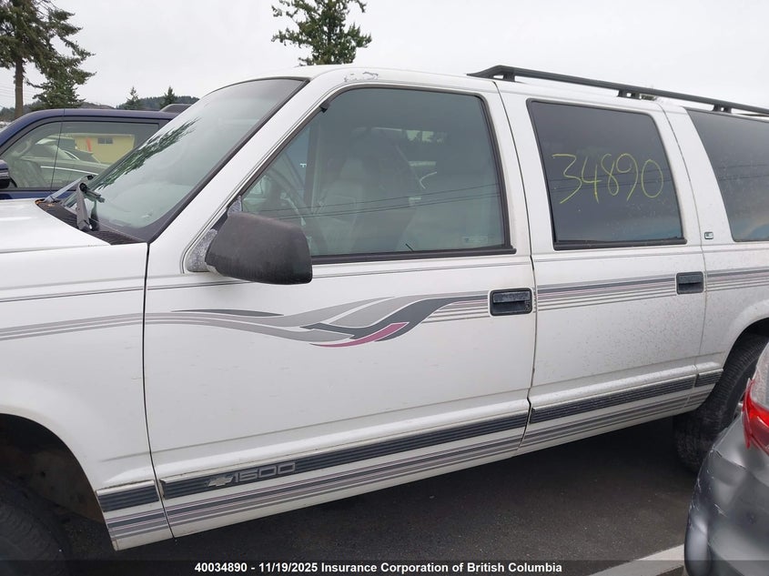 1GBFK16R3WJ365425 1998 CHEVROLET SUBURBAN photo no. 14