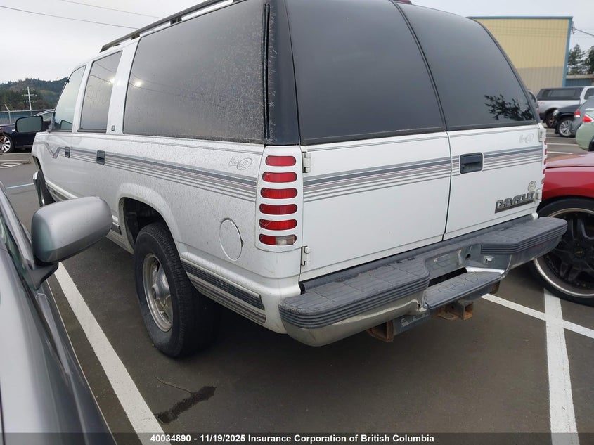 1GBFK16R3WJ365425 1998 CHEVROLET SUBURBAN photo no. 3