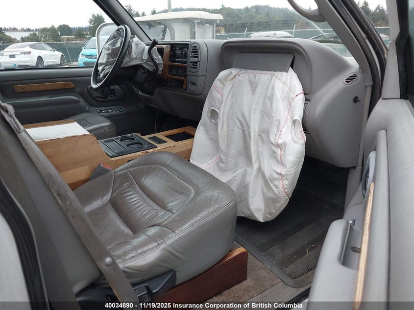 1GBFK16R3WJ365425 1998 CHEVROLET SUBURBAN photo no. 5