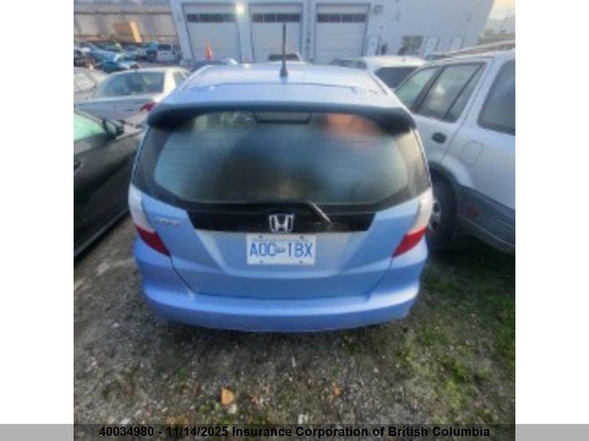 2010 Honda Fit VIN: JHMGE8G86AC802951 Lot: 40034980